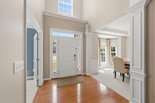 1033 Stone Ridge Dr, Nashville, TN 37211
