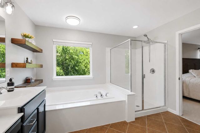 1033 Stone Ridge Dr, Nashville, TN 37211