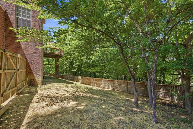 1033 Stone Ridge Dr, Nashville, TN 37211
