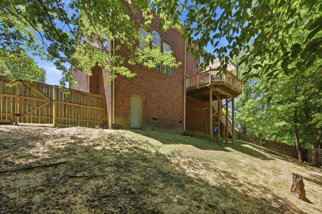 1033 Stone Ridge Dr, Nashville, TN 37211
