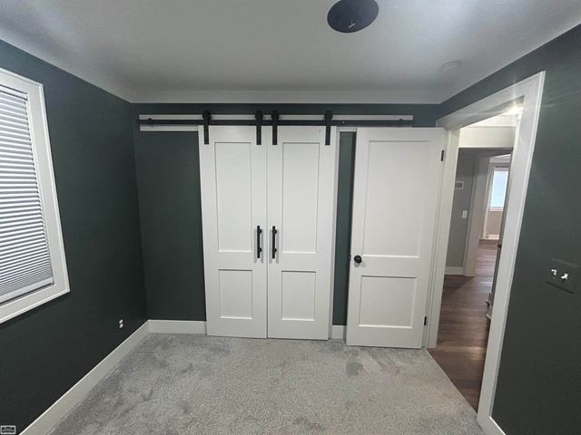 930 W 3rd Street, Rochester, MI 48307