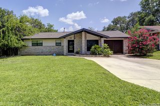 5738 Brenda Ln, San Antonio, TX 78240