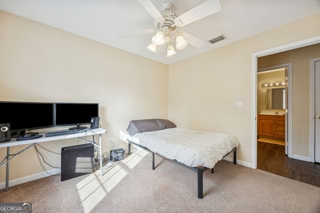 601 E Lawnwood Avenue, Kingsland, GA 31548