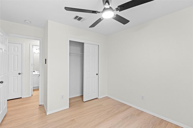 406 Covent DR, Kyle, TX 78640