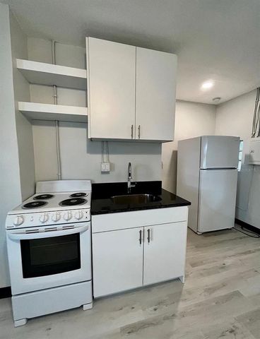 707 ROSERY ROAD NW 2, Largo, FL 33770