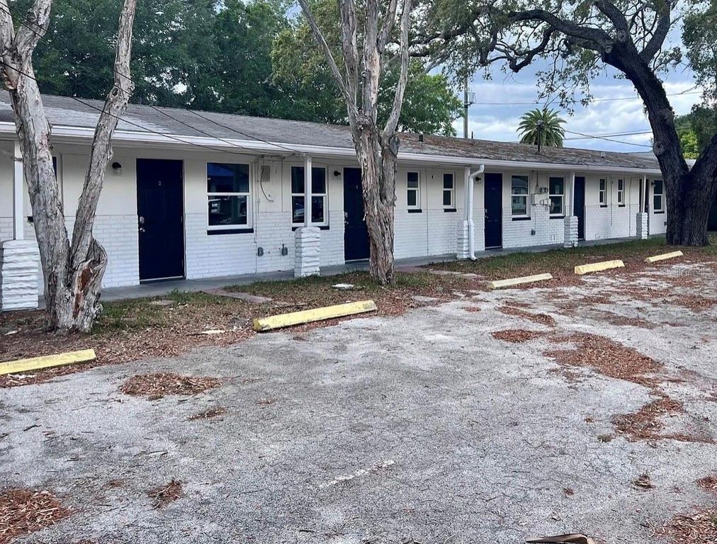 707 ROSERY ROAD NW 2, Largo, FL 33770