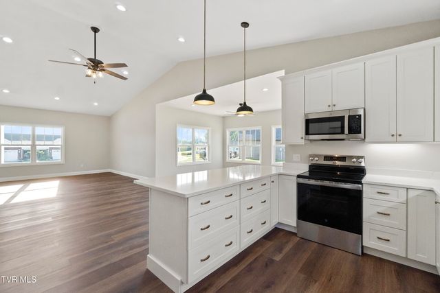 71 Clear Mountain Trail, Greeneville, TN 37745