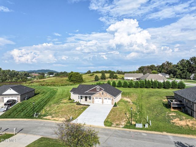71 Clear Mountain Trail, Greeneville, TN 37745