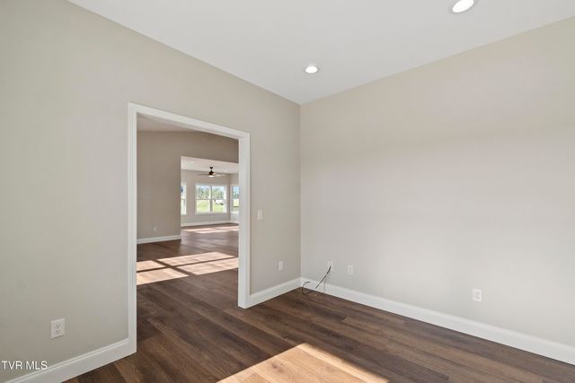 71 Clear Mountain Trail, Greeneville, TN 37745