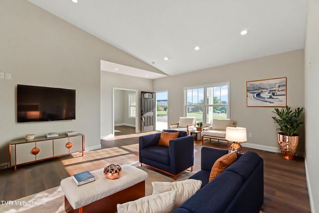 71 Clear Mountain Trail, Greeneville, TN 37745