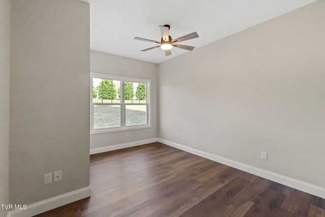 71 Clear Mountain Trail, Greeneville, TN 37745