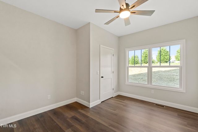 71 Clear Mountain Trail, Greeneville, TN 37745