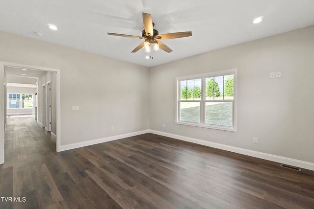 71 Clear Mountain Trail, Greeneville, TN 37745