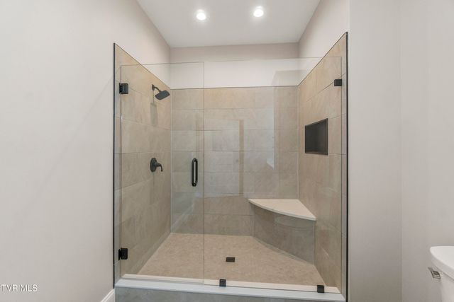 71 Clear Mountain Trail, Greeneville, TN 37745