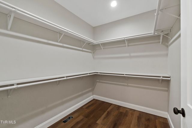 71 Clear Mountain Trail, Greeneville, TN 37745