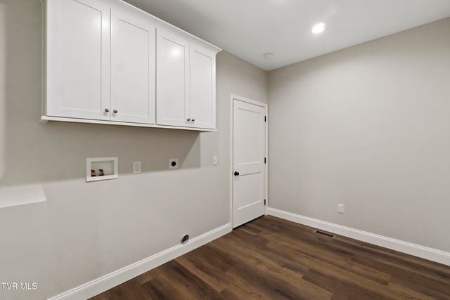 71 Clear Mountain Trail, Greeneville, TN 37745