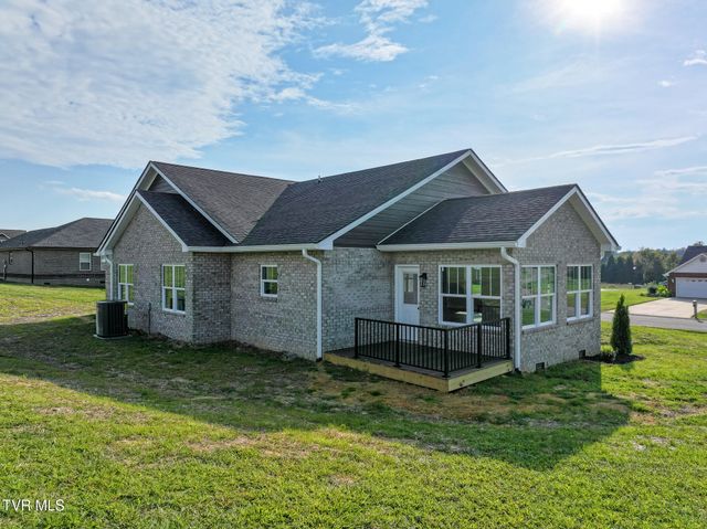 71 Clear Mountain Trail, Greeneville, TN 37745