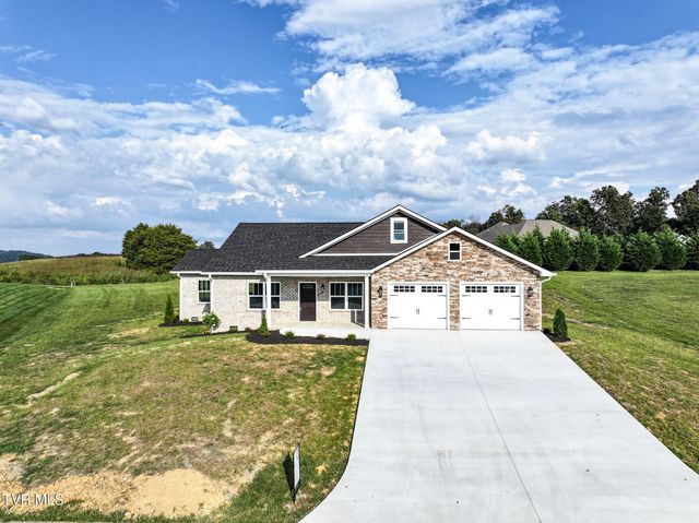 71 Clear Mountain Trail, Greeneville, TN 37745