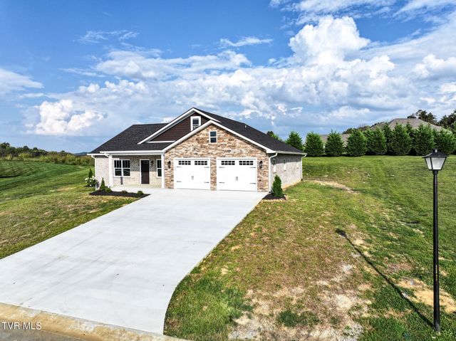 71 Clear Mountain Trail, Greeneville, TN 37745