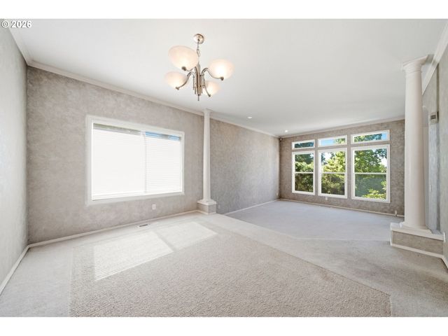 7816 Se ALTA VERDE Dr, Portland, OR 97266