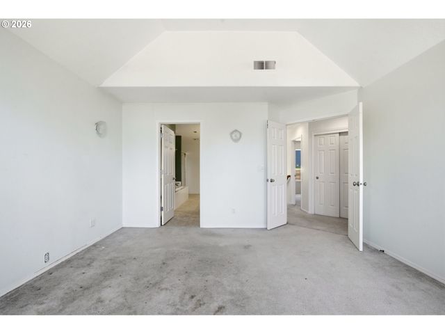 7816 Se ALTA VERDE Dr, Portland, OR 97266