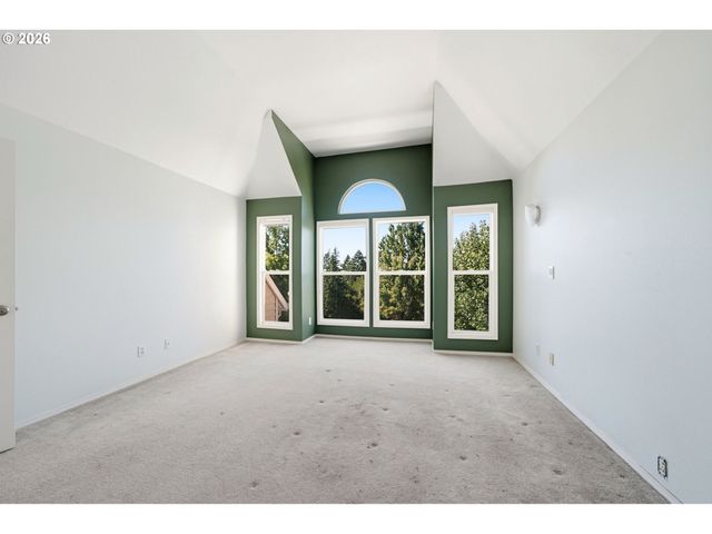 7816 Se ALTA VERDE Dr, Portland, OR 97266
