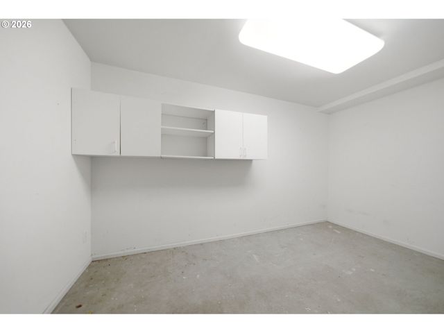 7816 Se ALTA VERDE Dr, Portland, OR 97266