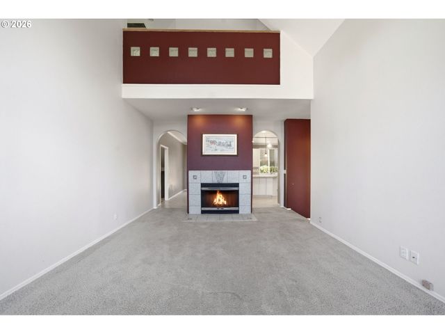 7816 Se ALTA VERDE Dr, Portland, OR 97266