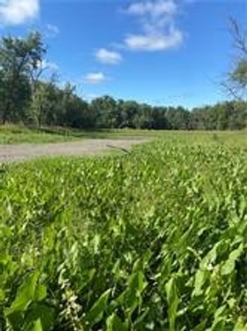 15400 Dubuque Place, Carlisle, IA 50047