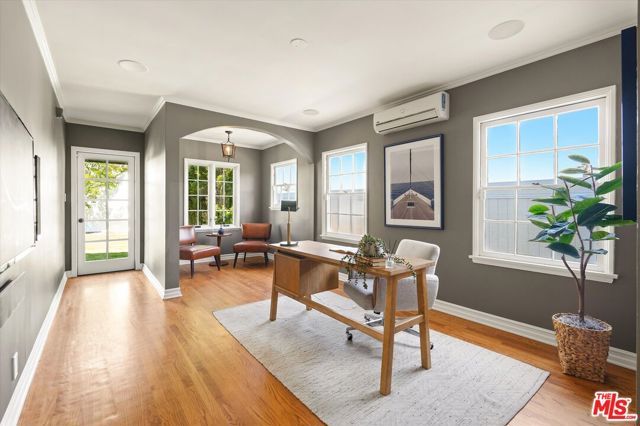 4154 Olympiad Drive, View Park, CA 90043