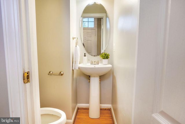 8147 QUINN TER, Vienna, VA 22180