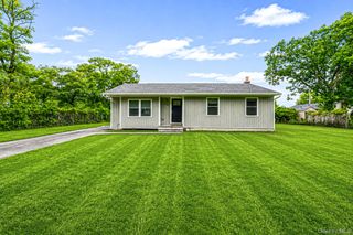 18 Jackson Street, Farmingdale, NY 11735