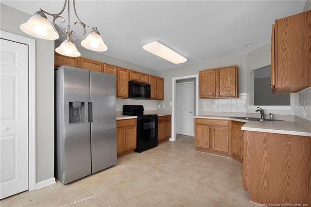 189 Bennington Drive, Raeford, NC 28376