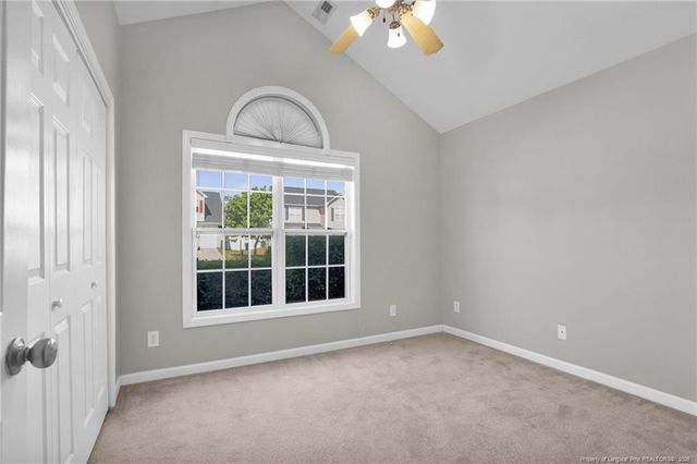 189 Bennington Drive, Raeford, NC 28376