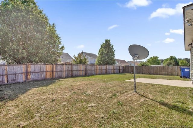 189 Bennington Drive, Raeford, NC 28376