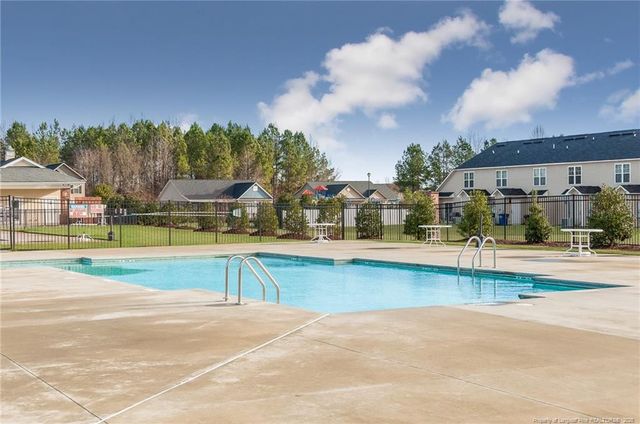 189 Bennington Drive, Raeford, NC 28376