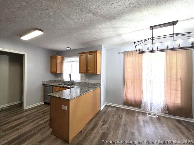 910 Foxhunt Lane, Fayetteville, NC 28314