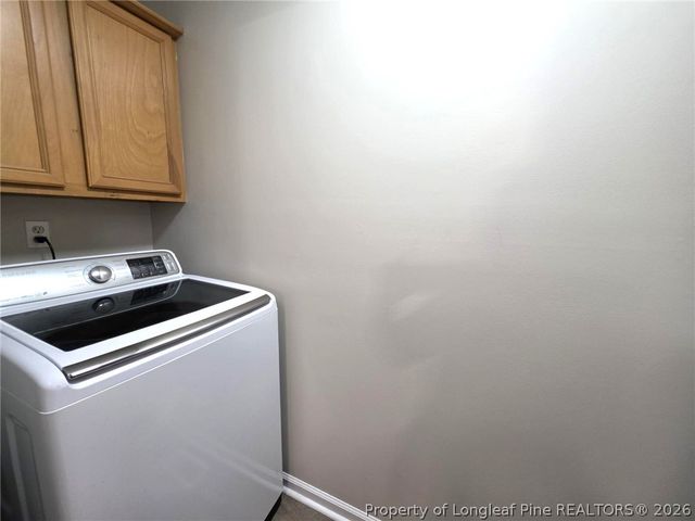 910 Foxhunt Lane, Fayetteville, NC 28314