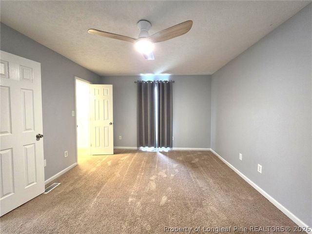 910 Foxhunt Lane, Fayetteville, NC 28314