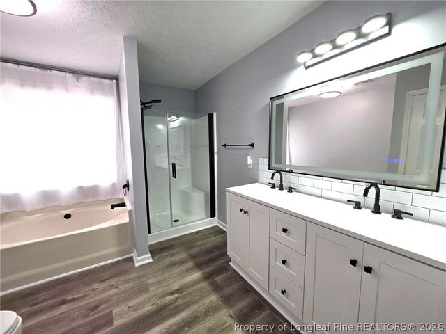 910 Foxhunt Lane, Fayetteville, NC 28314