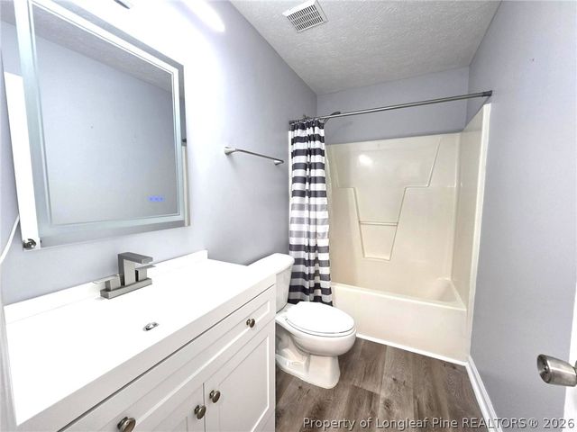910 Foxhunt Lane, Fayetteville, NC 28314