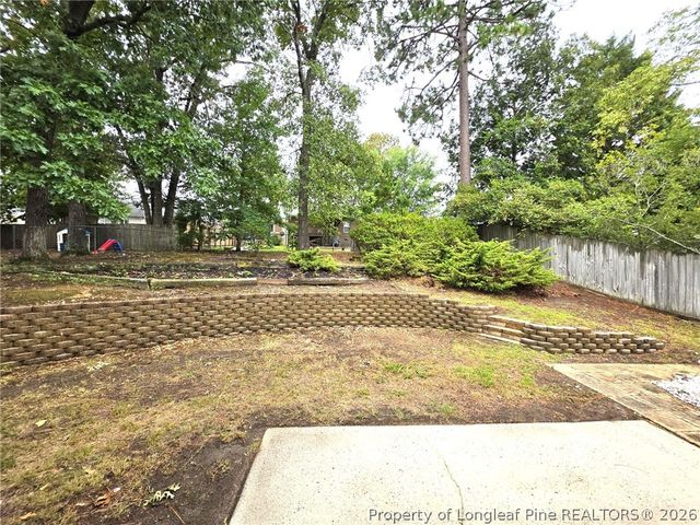 910 Foxhunt Lane, Fayetteville, NC 28314