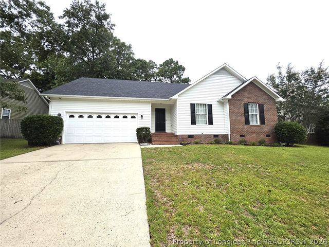 910 Foxhunt Lane, Fayetteville, NC 28314