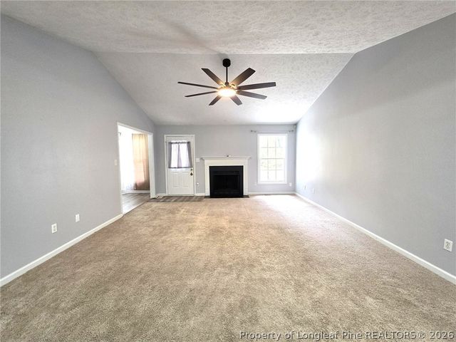 910 Foxhunt Lane, Fayetteville, NC 28314