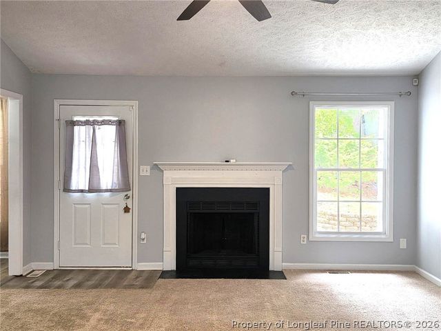 910 Foxhunt Lane, Fayetteville, NC 28314