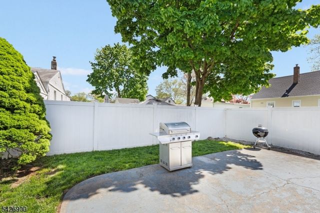 338 Willow Ave, Scotch Plains Twp., NJ 07076