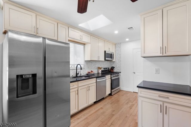 338 Willow Ave, Scotch Plains Twp., NJ 07076
