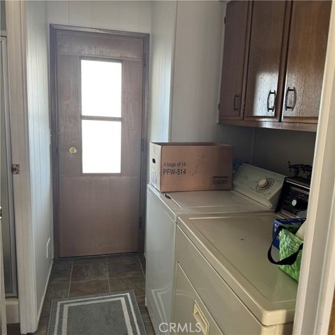 8801 Eton Avenue 53, Canoga Park (los Angeles), CA 91304