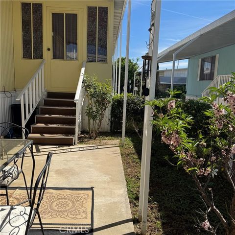 8801 Eton Avenue 53, Canoga Park (los Angeles), CA 91304