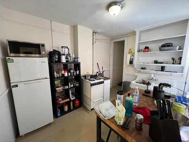 76 Myrtle Street 2, Boston, MA 02108